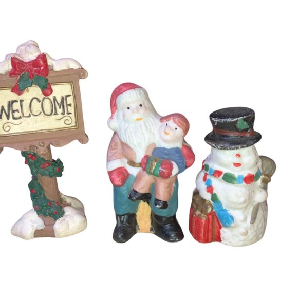 Christmas Village Figurines Custom Lot - Picture 5 of 11